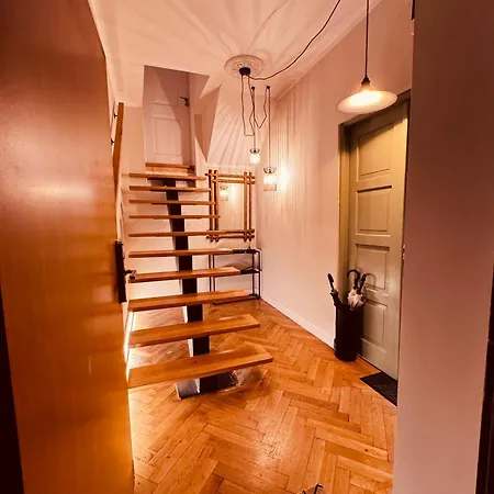 Belle Vista Apartment *